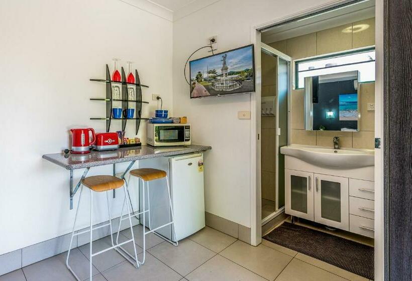 Номер Стандарт, Tropical Lodge