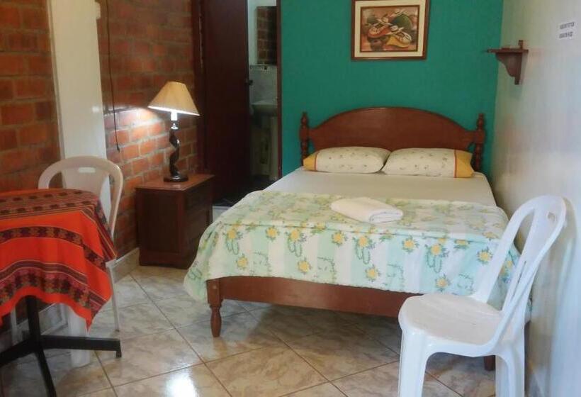 スタンダードシングルルーム, Nasca Trails B&b