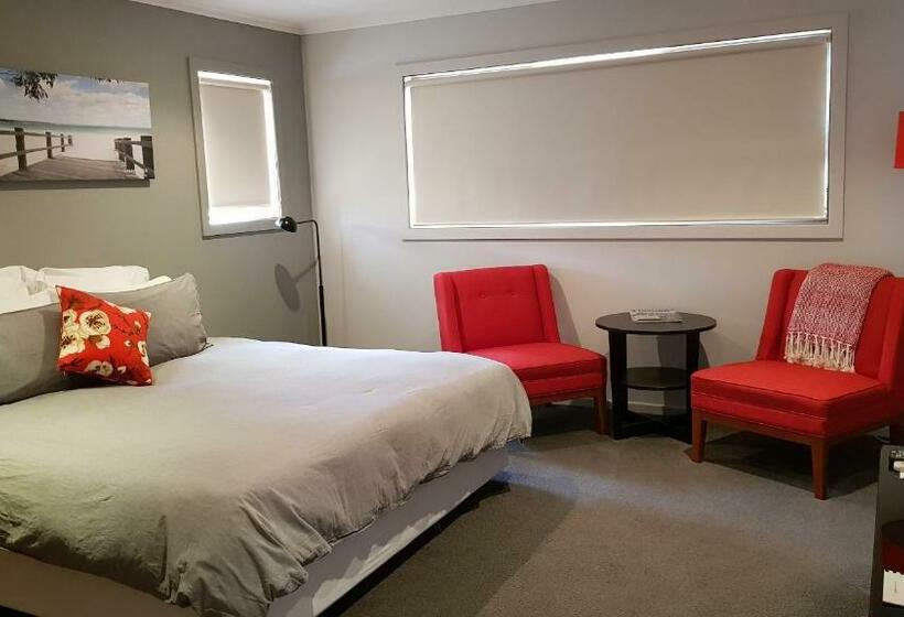 חדר סטנדרט עם מיטת קינג, The Edgewater On Greville