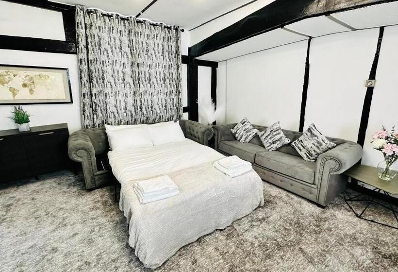 Апартаменты 2 Спальни, The Ostrich Inn Colnbrook London Heathrow