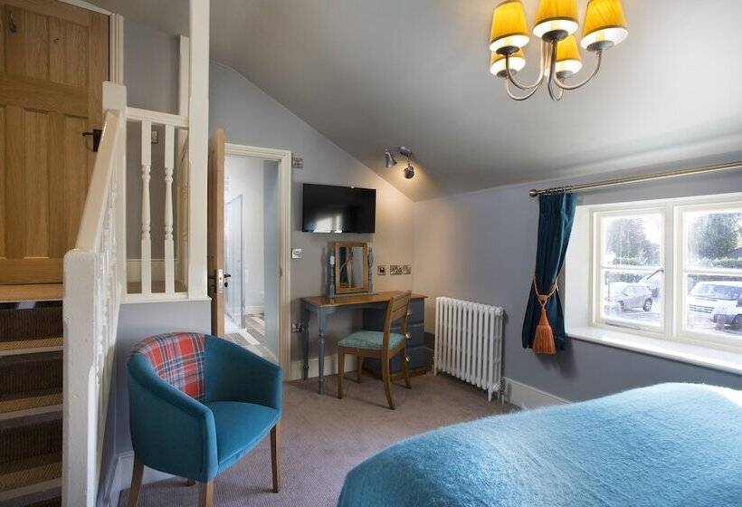 اتاق سوپریور, The Ostrich Inn Colnbrook London Heathrow