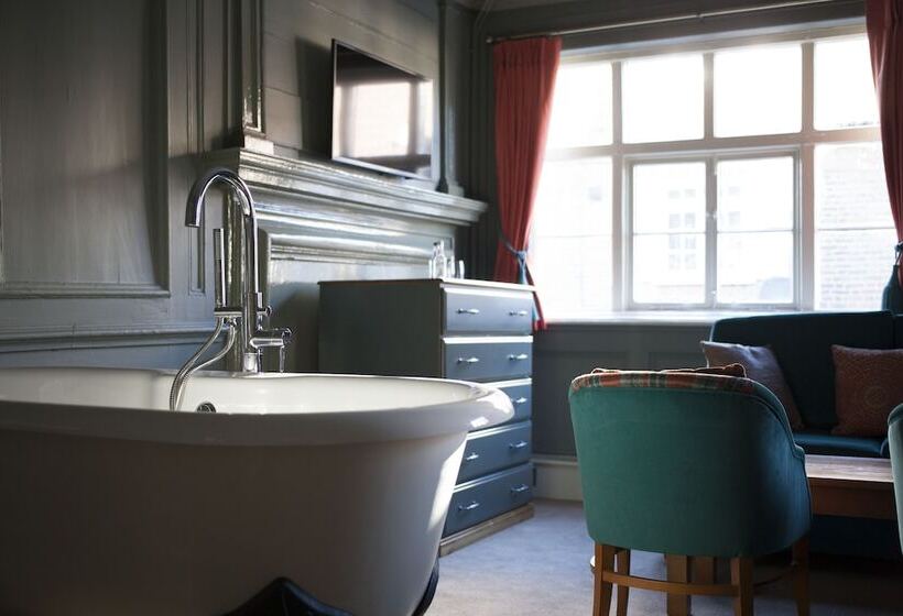 Номер Superior, The Ostrich Inn Colnbrook London Heathrow