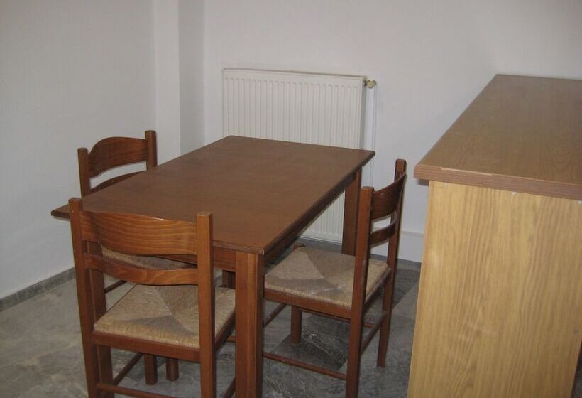 스탠다드 스튜디오, Varmy