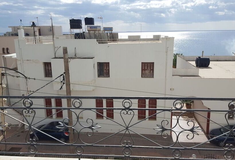 침실 1개 아파트, Varmy