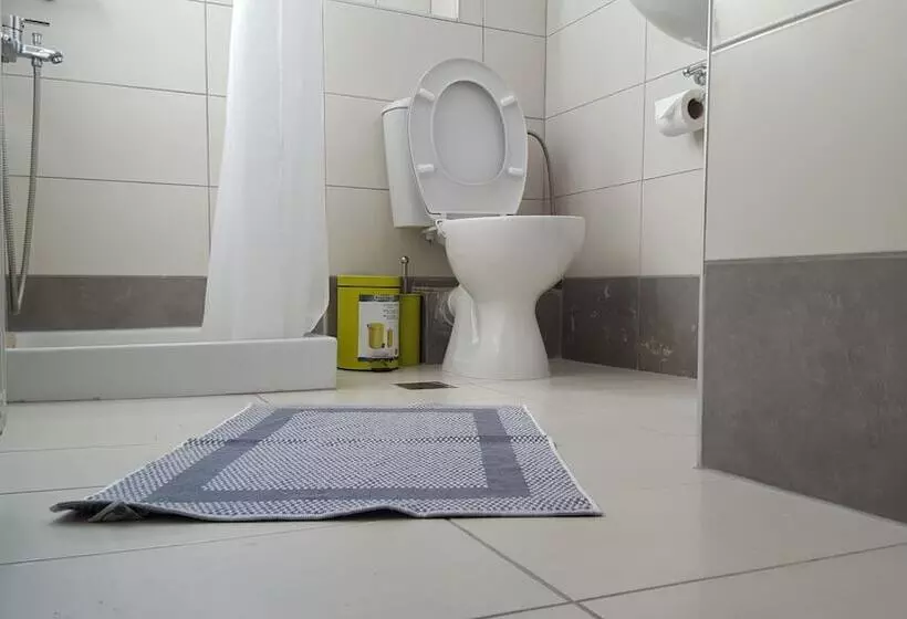 Appartement 1 Chambre, Varmy