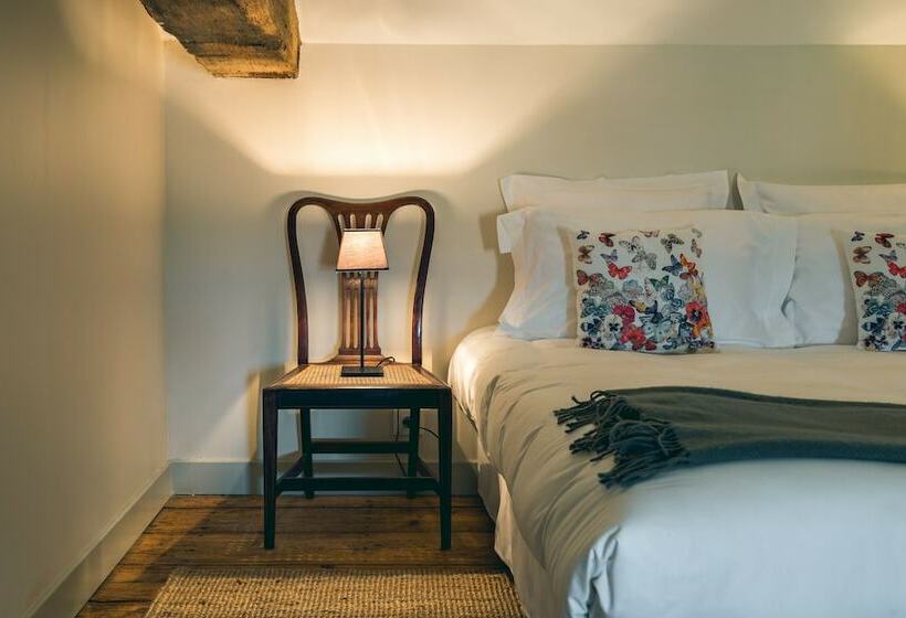 غرفة قياسية ثلاثية, Domaine De Mercade