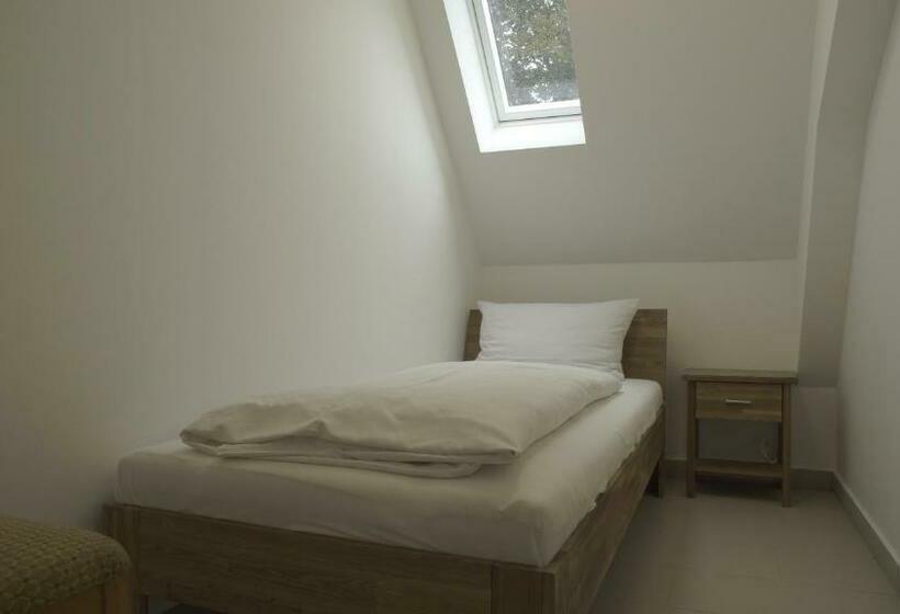 Quarto Economy Individual, Fährhaus