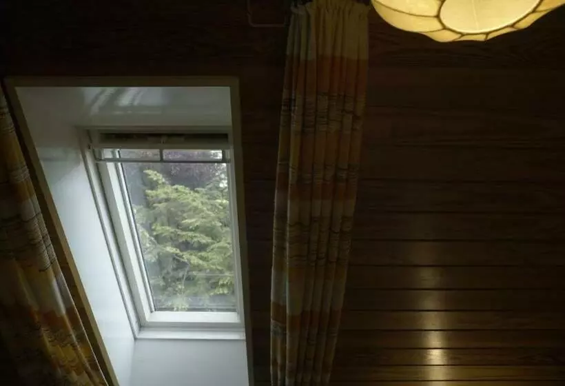 Standard Yhden Hengen Huone, Fährhaus