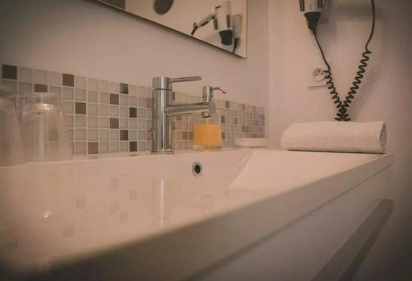 Standard-huone, La Maison Periot