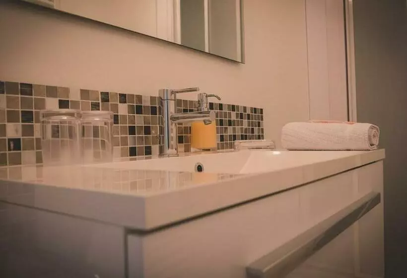 Standard-huone, La Maison Periot