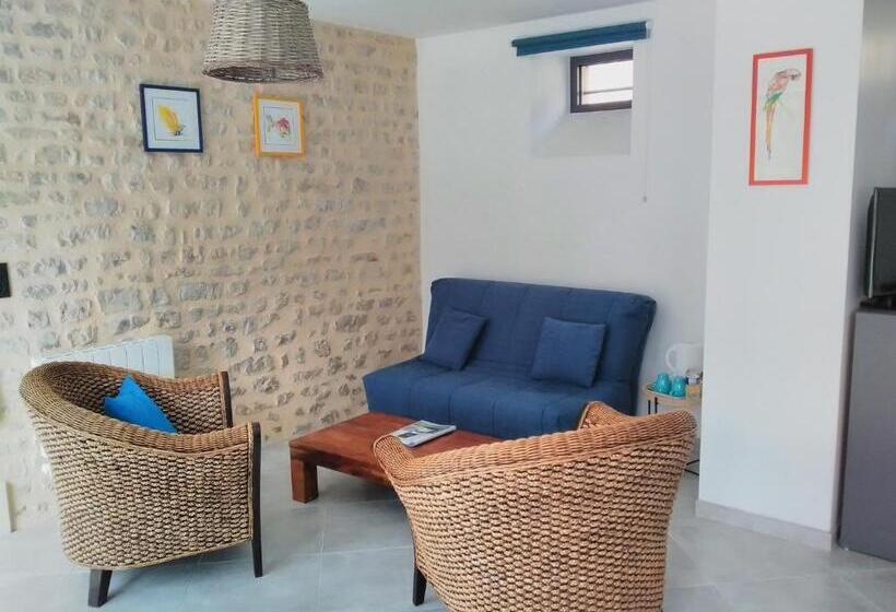 스위트, La Maison Periot