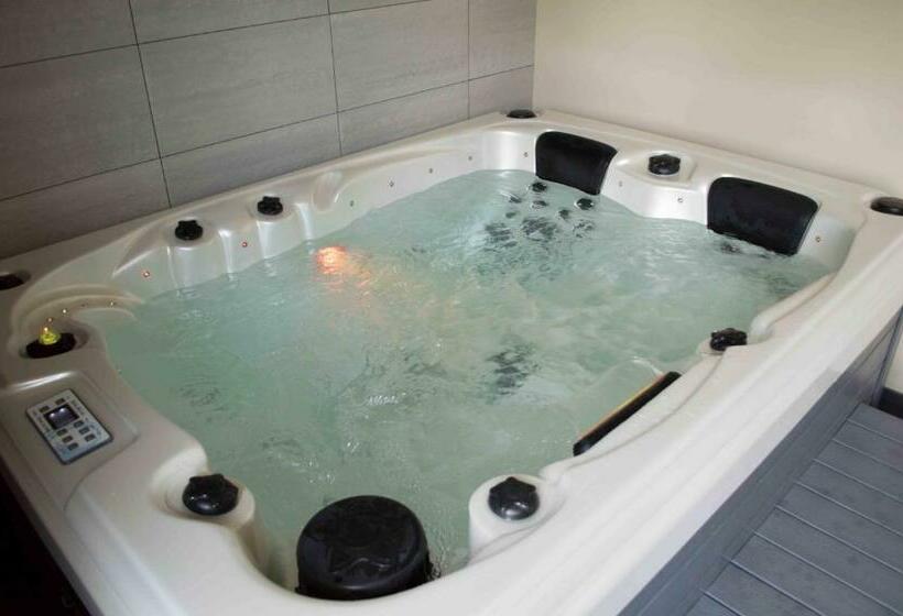 Люкс с гидромассажем, La Pomme D'amour