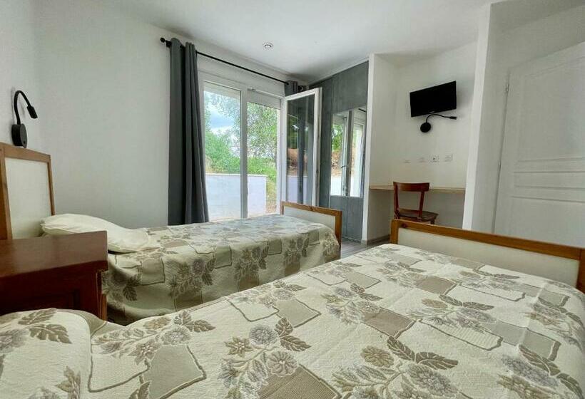 Дом 2 Спальни, Le Fenouillet Cottage Proche Des Grands Buffets