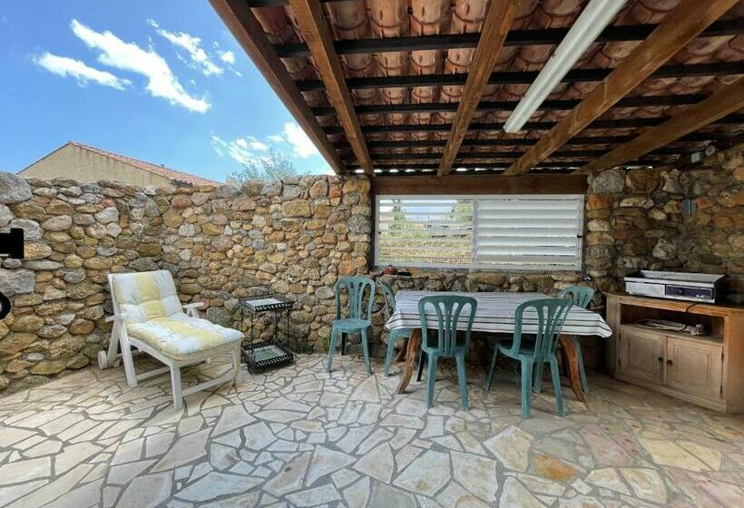 Дом 2 Спальни, Le Fenouillet Cottage Proche Des Grands Buffets