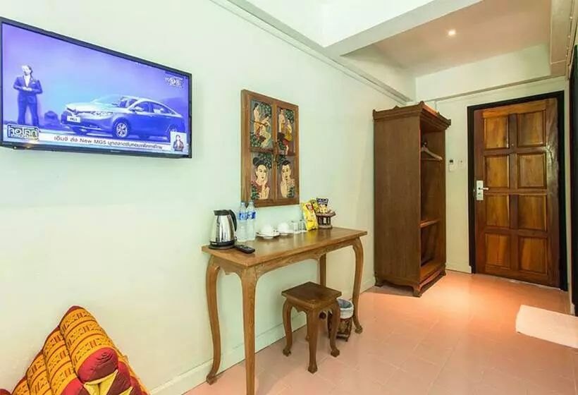 Superior-huone Kaupunkinäkymä, A Hotel Budget