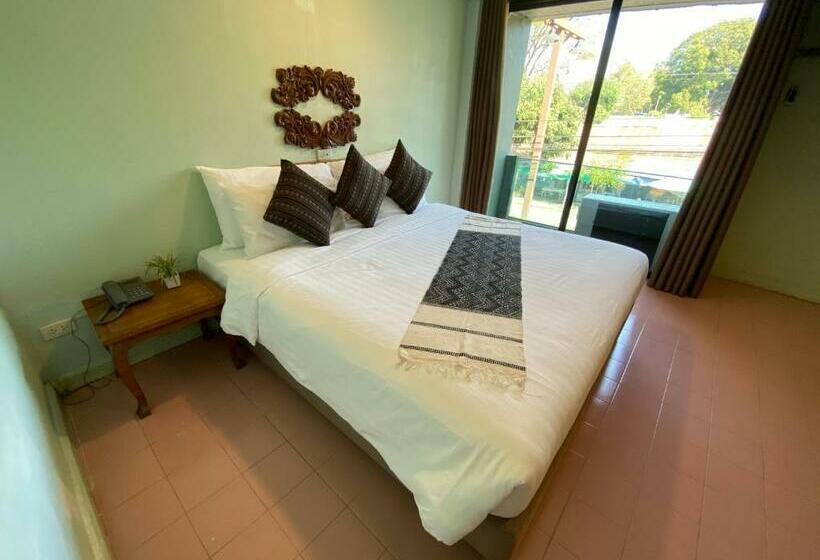 Номер Superior Вид на Город, A Hotel Budget