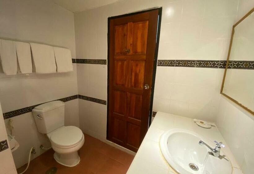 Номер Superior Вид на Город, A Hotel Budget