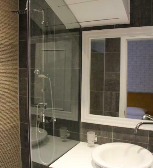 豪华房间, Artistic Tirana Blloku