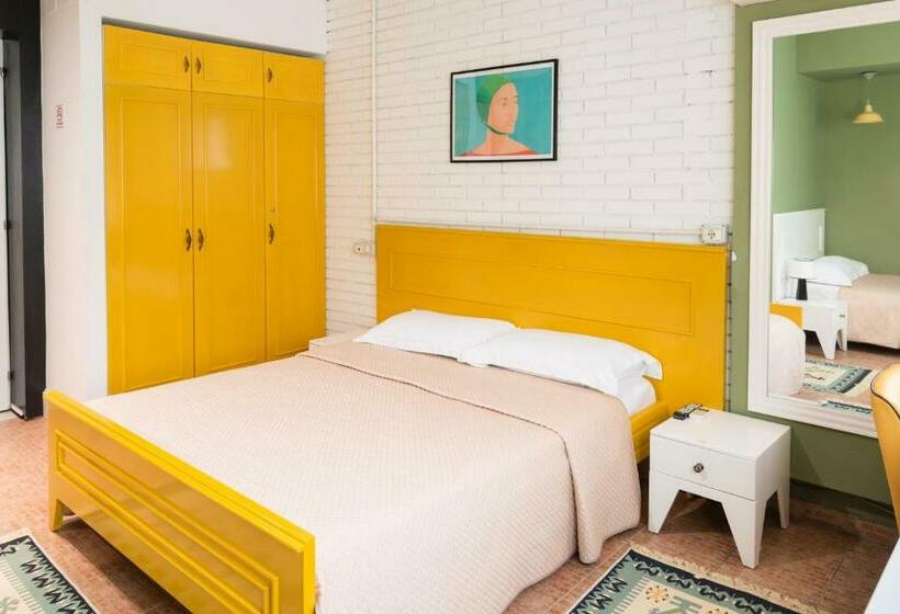 豪华房间, Artistic Tirana Blloku