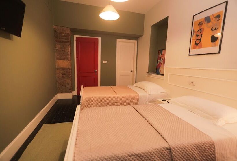 豪华房间, Artistic Tirana Blloku