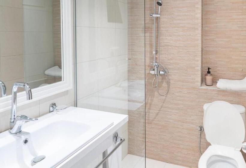 豪华房间, Artistic Tirana Blloku