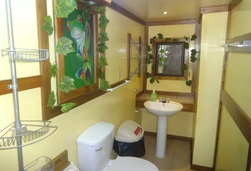 استودیو خانوادگی, Cocopele Inn