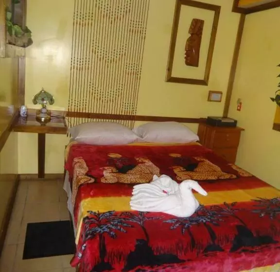 استودیو خانوادگی, Cocopele Inn