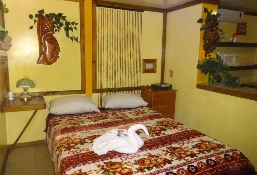 Студия Стандарт, Cocopele Inn