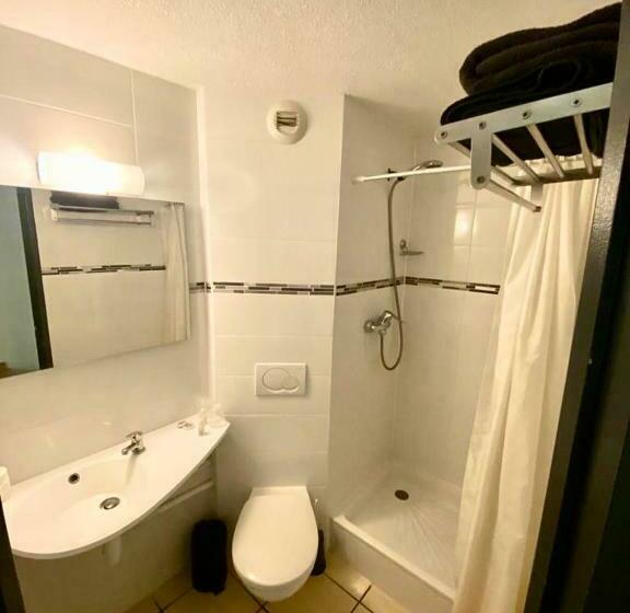 Номер Стандарт, Confort Hôtel