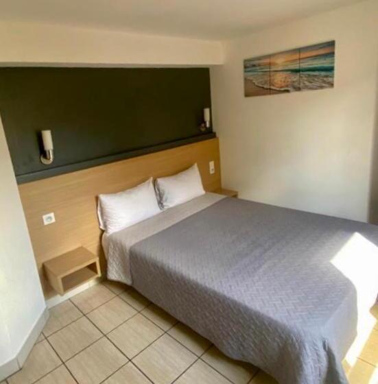 디럭스 룸, Confort Hôtel