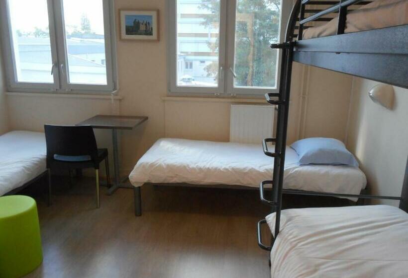 חדר סטנדרט לארבעה, Ethic étapes Val De Loire