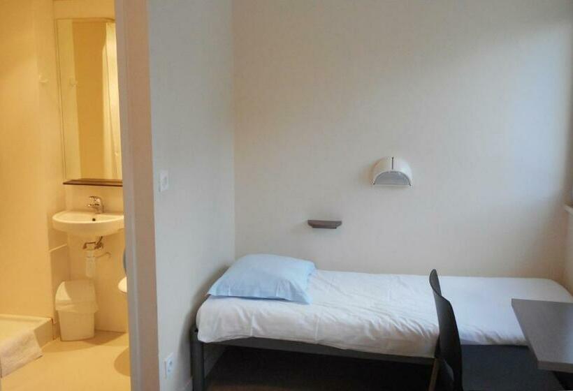 חדר סטנדרט לארבעה, Ethic étapes Val De Loire