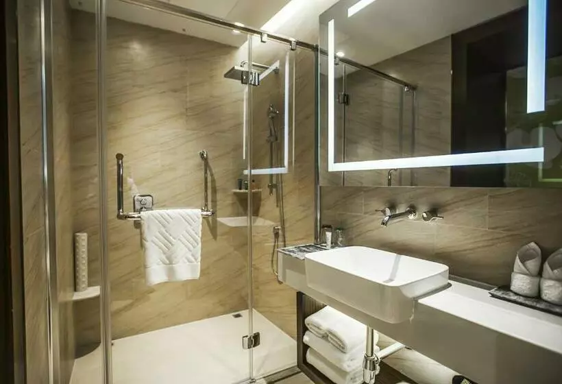 キングサイズベッドのスタンダードルーム, Hilton Garden Inn Guiyang Yunyan