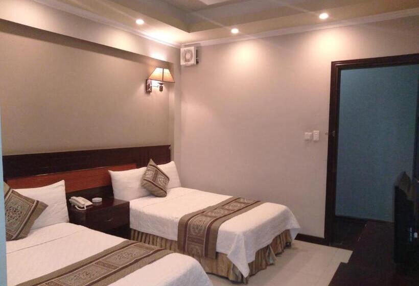 اتاق استاندارد با 2 تخت دوبل, Holiday