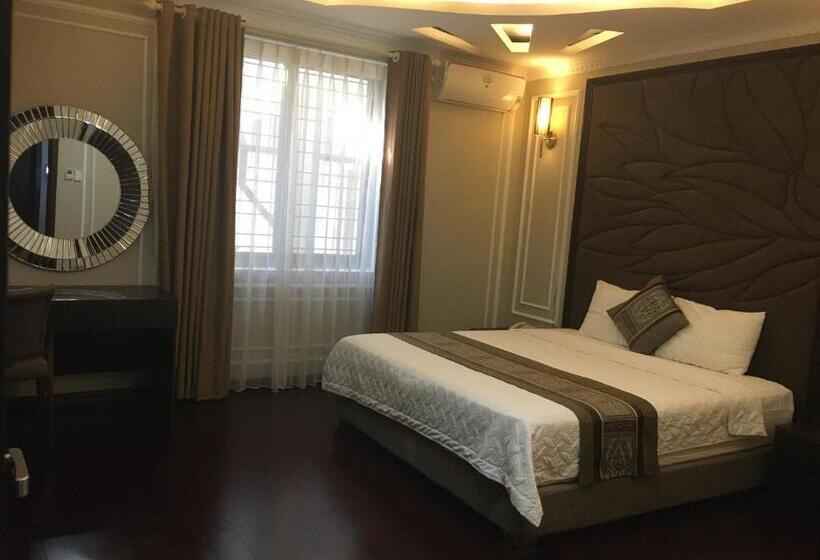 اتاق لوکس, Holiday