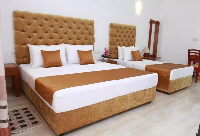 Deluxe Suite King Bed, Nilketha Yala Tissamaharama