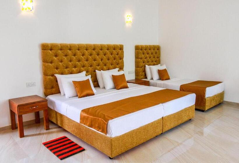 带大床的复式套间, Nilketha Yala Tissamaharama