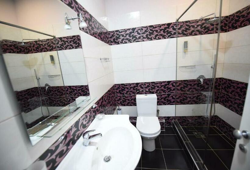 디럭스 룸, Rose Garden