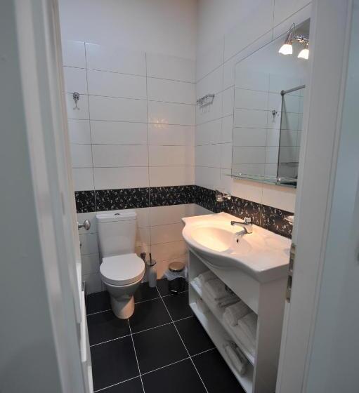 디럭스 룸, Rose Garden