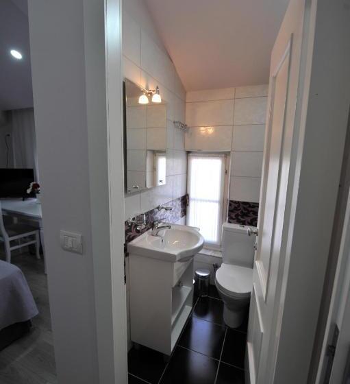 스탠다드 룸, Rose Garden