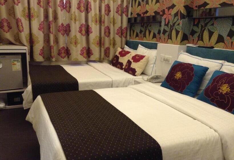 اتاق استاندارد چهار تخته, Seasons