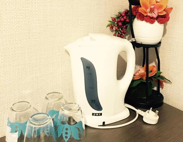 اتاق استاندارد چهار تخته, Seasons