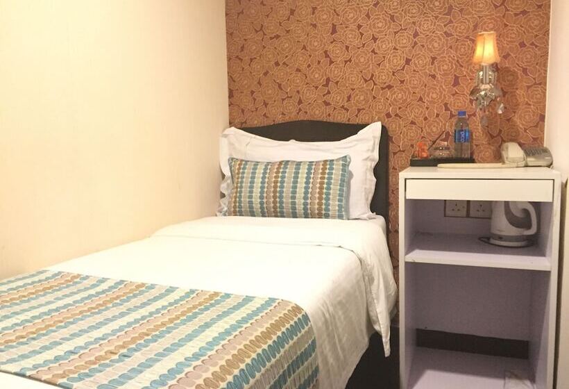 اتاق استاندارد یک نفره, Seasons