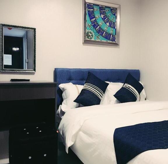 اتاق استاندارد, Seasons