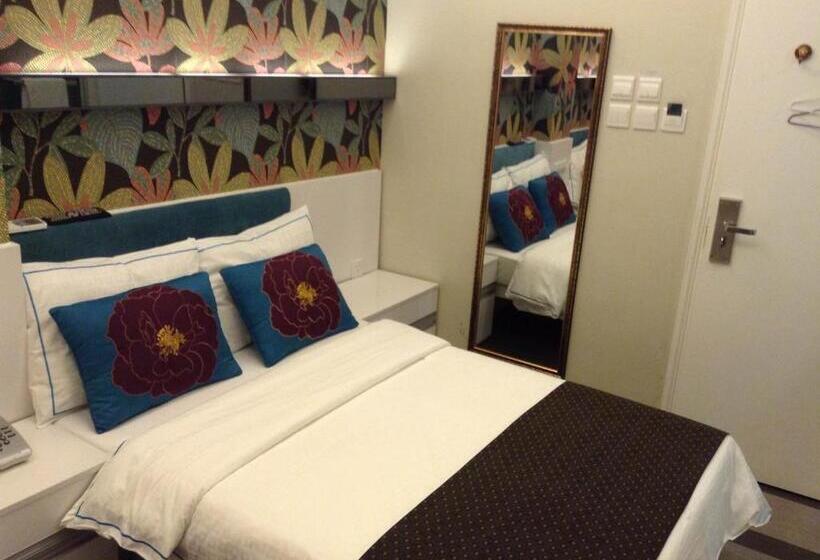 اتاق استاندارد, Seasons