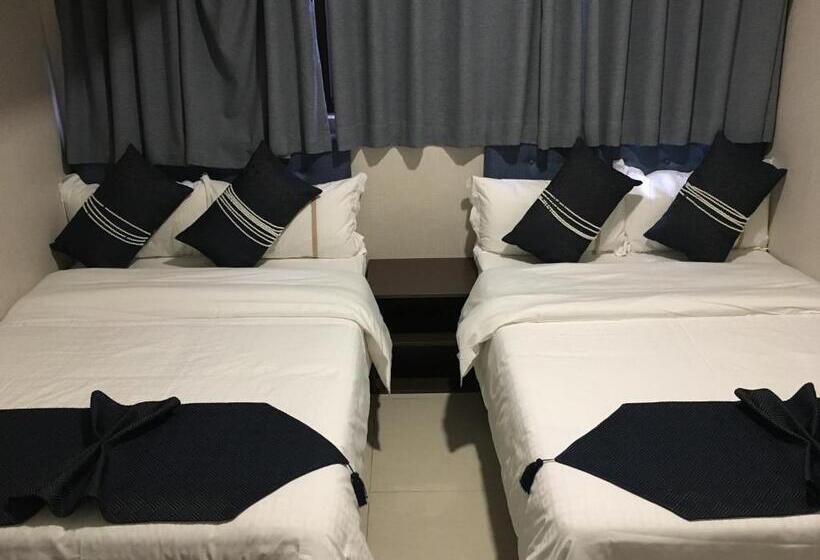 اتاق استاندارد چهار تخته, Seasons