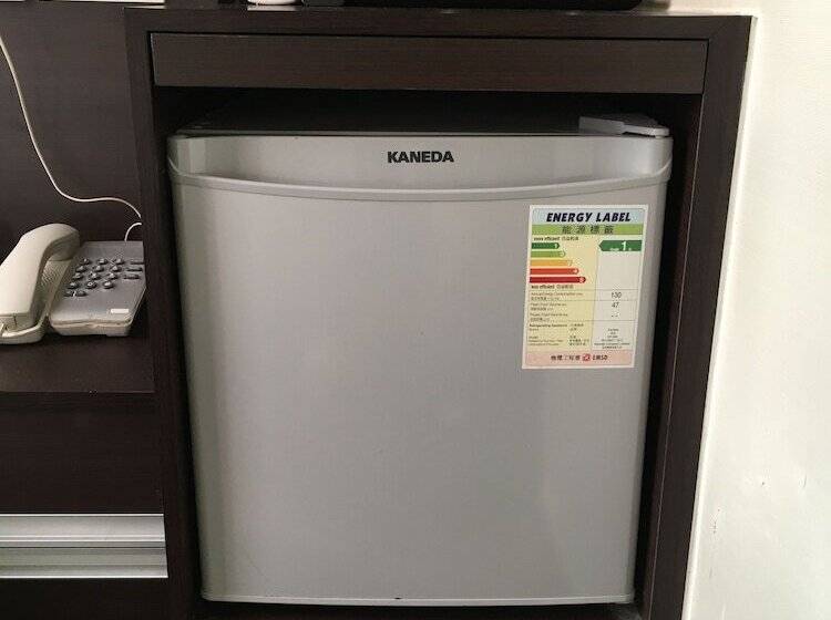 اتاق استاندارد سه نفره, Seasons