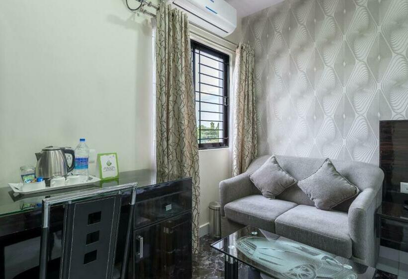 豪华房间, Treebo Greenwood Premier Suites, Old Airport Road