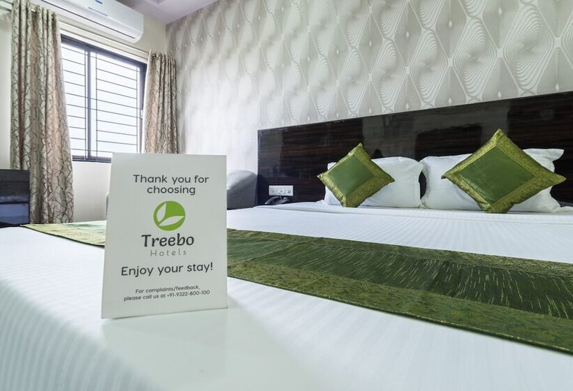 标准间, Treebo Greenwood Premier Suites, Old Airport Road