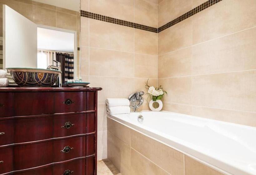 חדר דלוקס, La Beytina  B&b And Apartment